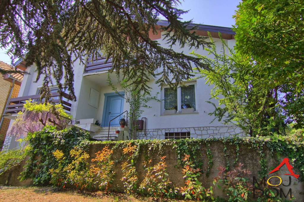 kuća SREMSKI KARLOVCI